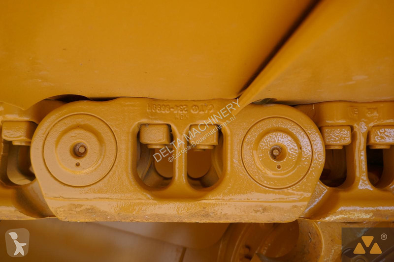 بلدوزر Caterpillar D6T