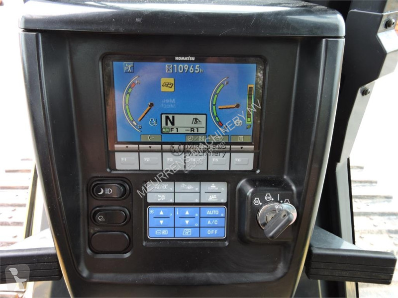 Buldozér Komatsu D65 PX ripper available