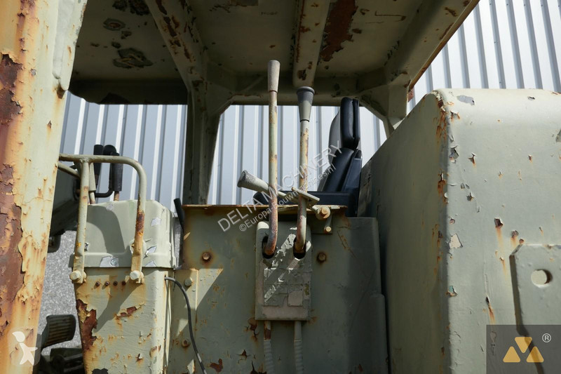 بلدوزر Caterpillar Ex-army