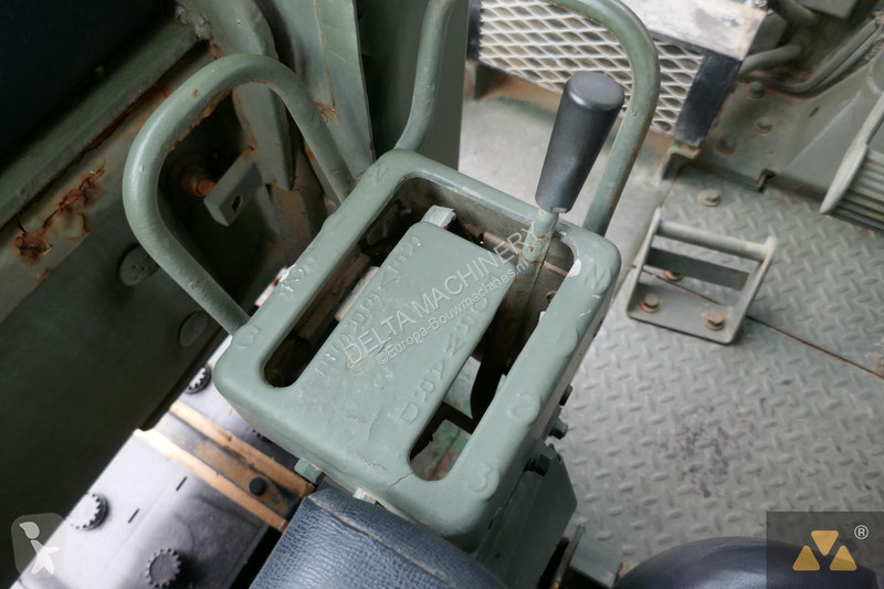 بلدوزر Caterpillar Ex-army