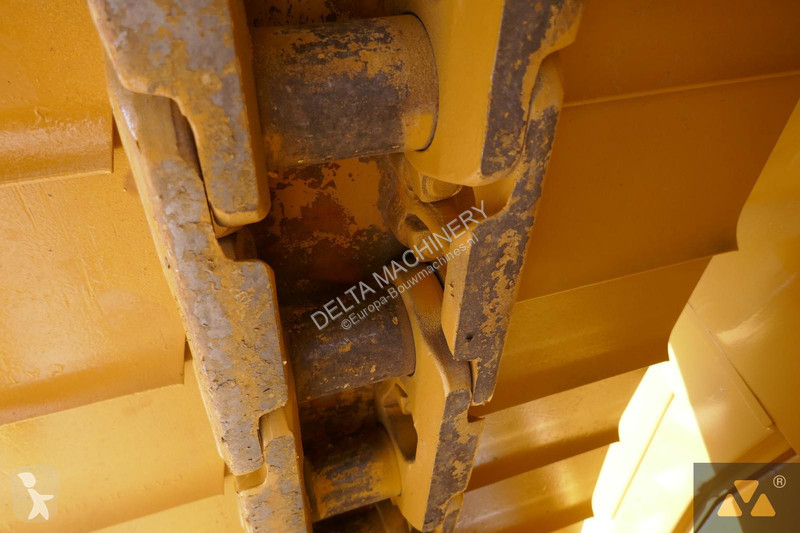 بلدوزر Caterpillar D6T