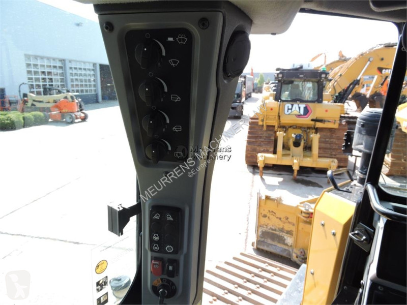 Bulldozer Caterpillar D5