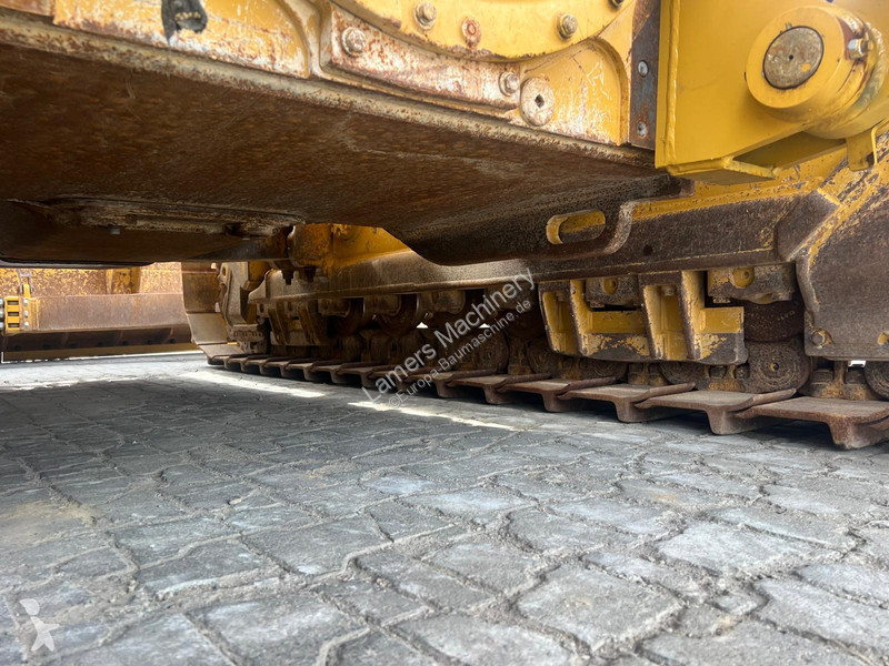 بلدوزر Caterpillar D6 XL next generation .