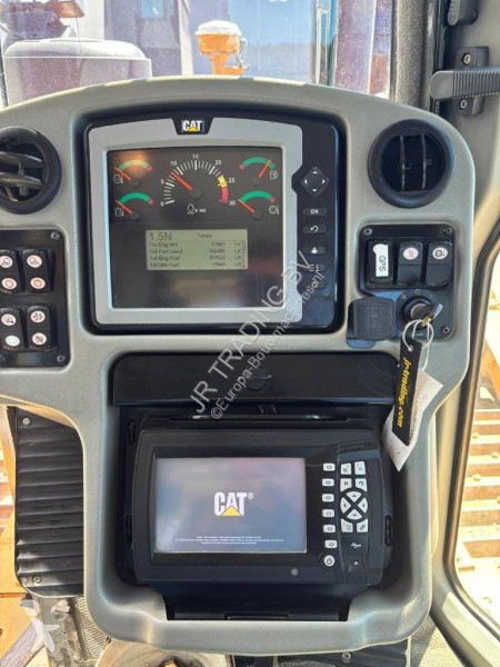 Buldozér Caterpillar D 6 T LGP (Trimble GPS /...