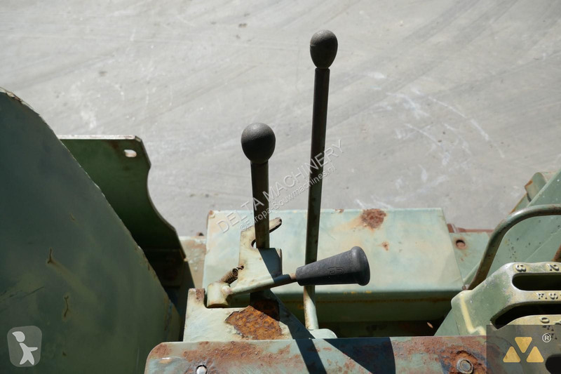 بلدوزر Caterpillar Ex-army