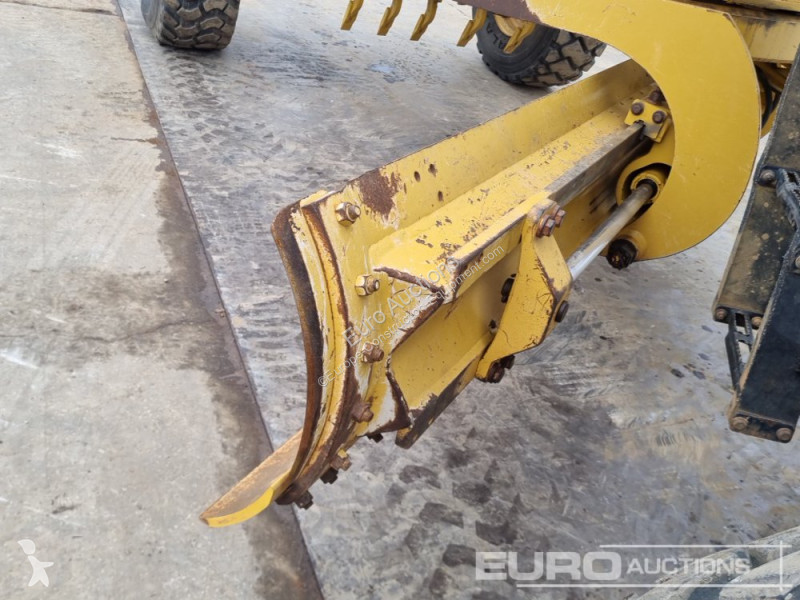 Buldozer Caterpillar 2
