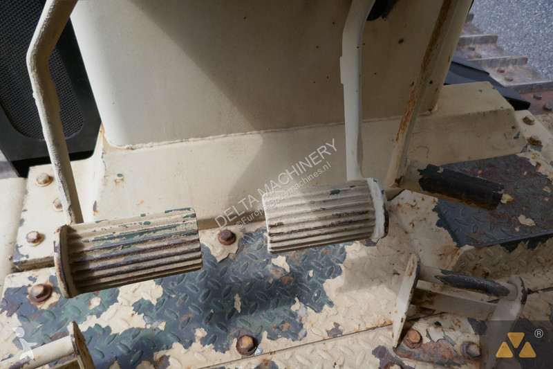 Buldozér Caterpillar Ex-army