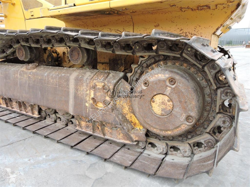 Buldozér Komatsu D65 PX ripper available