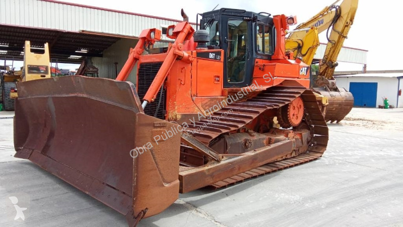 Bulldozer Caterpillar D6T