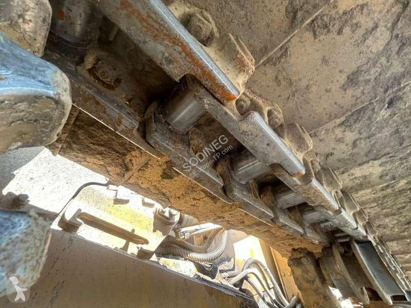 بلدوزر Caterpillar D6N
