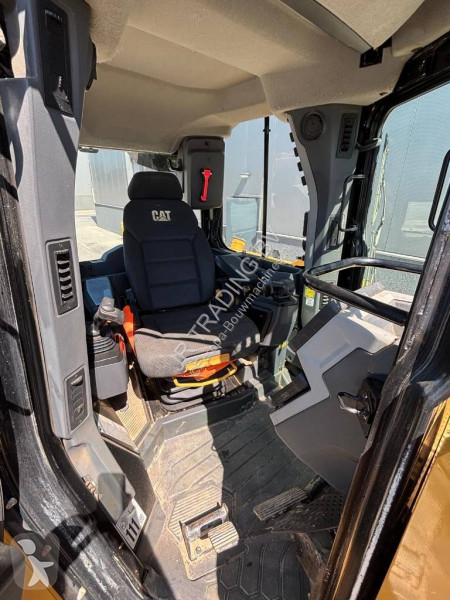 Buldozér Caterpillar D 6 XE (Trimble earthworks...