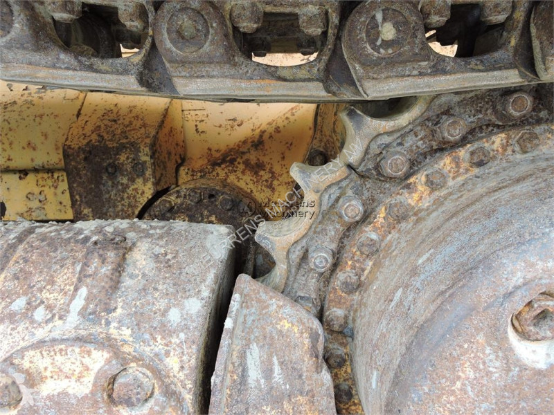 Buldozér Komatsu D65 PX ripper available