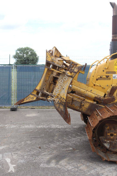 Bulldozer Komatsu i-24