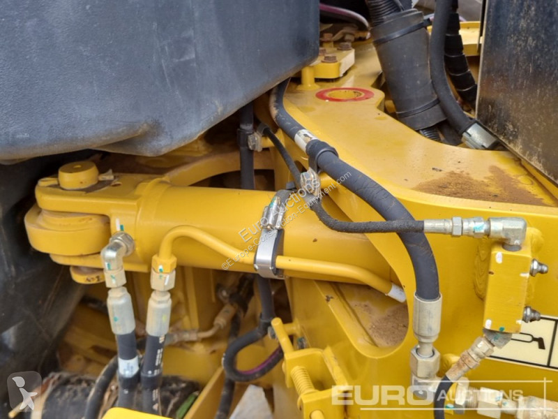 Buldozer Caterpillar 2