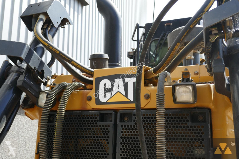 Buldozer Caterpillar D6T