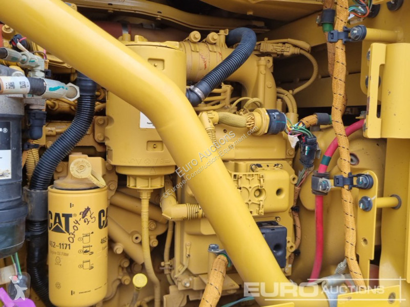 Buldozer Caterpillar 2