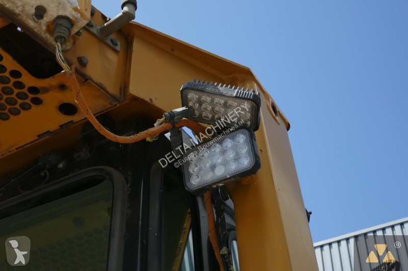 بلدوزر Caterpillar D6T