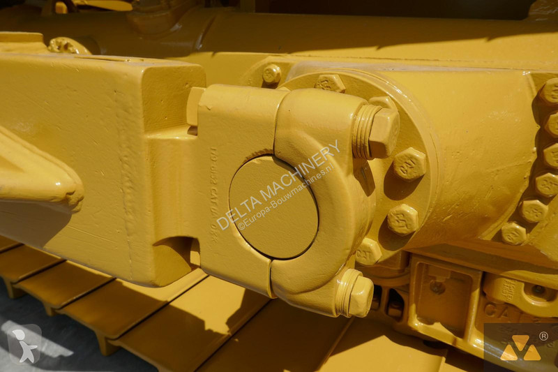 بلدوزر Caterpillar D6T