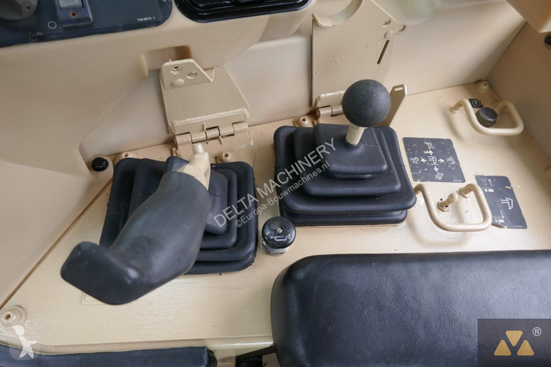 Buldozér Caterpillar Ex-army