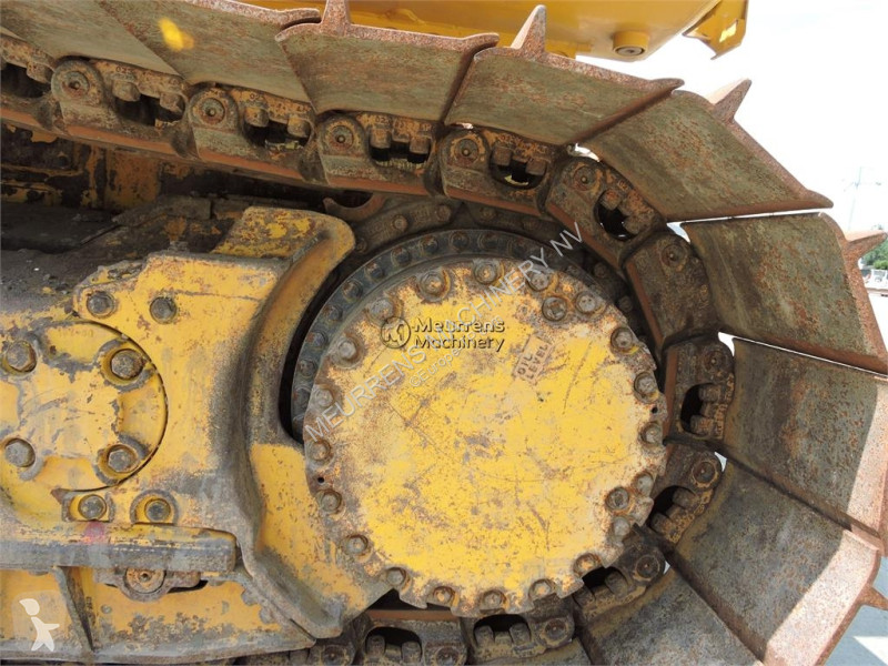 بلدوزر Komatsu I-24 + GPS