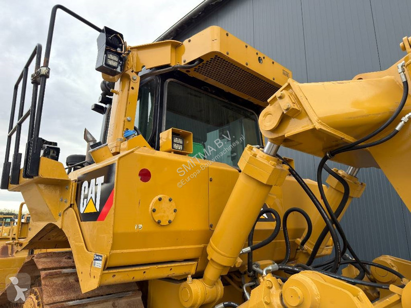 Buldozér Caterpillar - CE