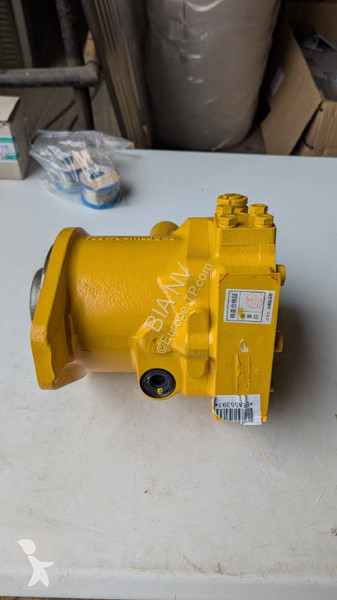 Furgoneta Komatsu D65PX-15 - HYDRAULIC MOTOR...