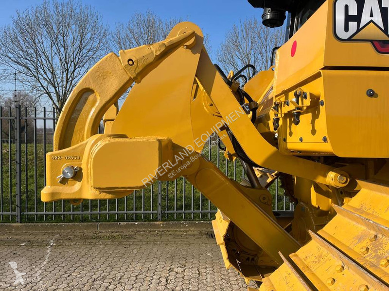بلدوزر Caterpillar D6 new unused with factory...