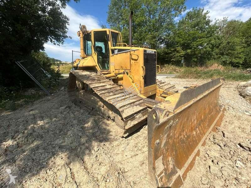 بلدوزر Caterpillar D6N