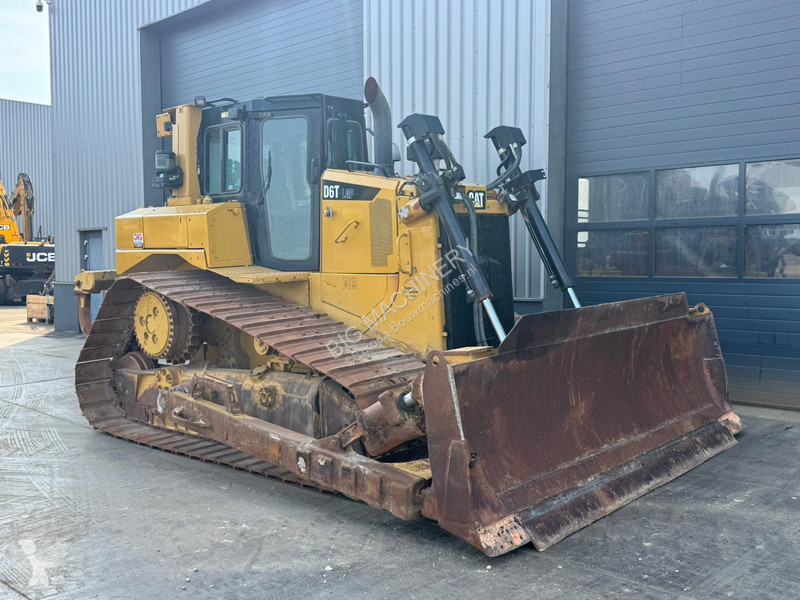 Bulldozer Caterpillar D6T