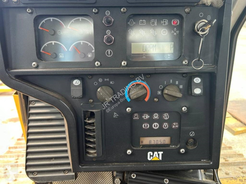 Bulldozer Caterpillar D 6 T XL (Under...