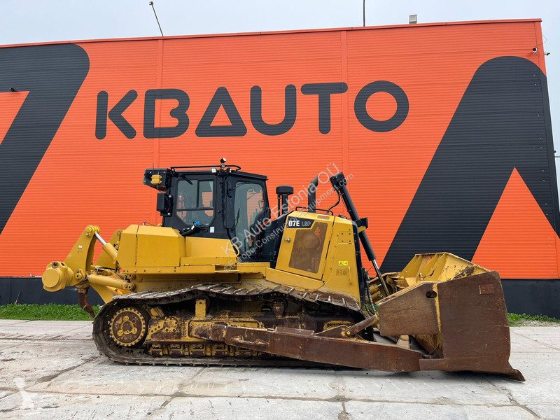 بلدوزر Caterpillar D7E LGP RIPPER / AC