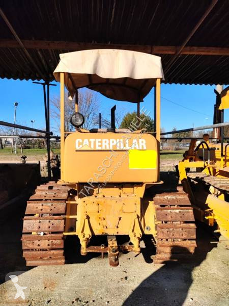 بلدوزر Caterpillar D4C