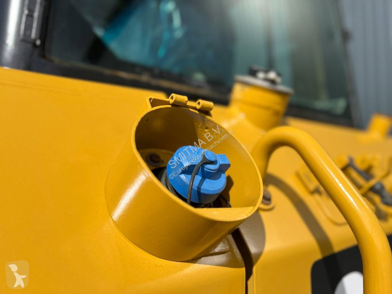 بلدوزر Caterpillar D6N
