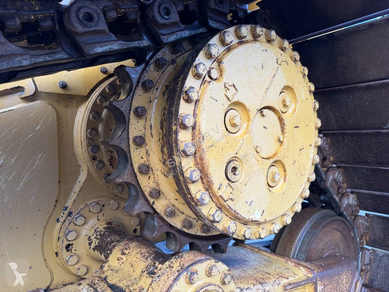 بلدوزر Caterpillar D6N