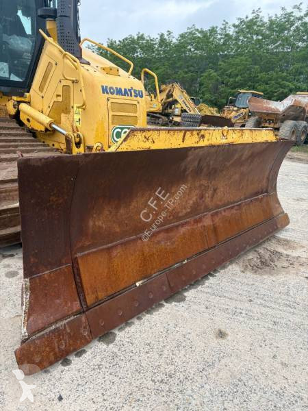 بلدوزر Komatsu