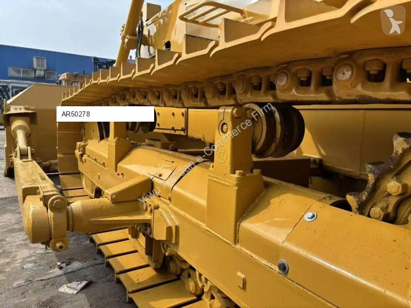 بلدوزر Caterpillar D6D