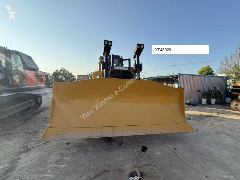 بلدوزر Caterpillar D8R