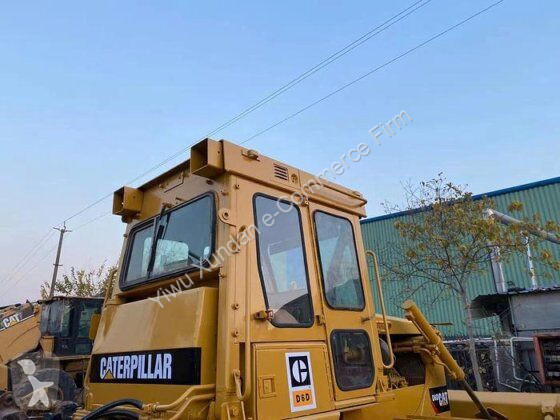 Buldozér Caterpillar CAT D6D