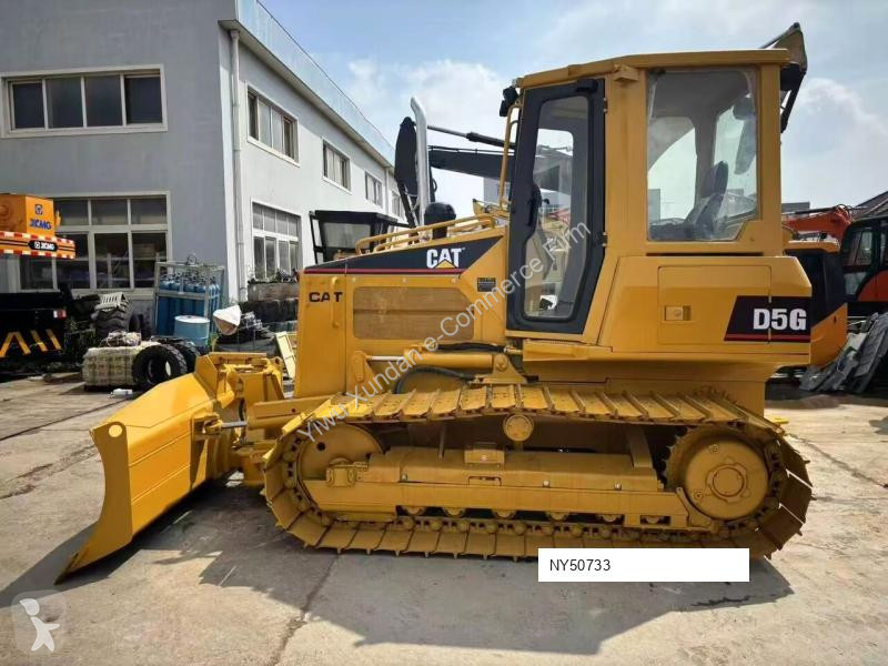 بلدوزر Caterpillar D5G