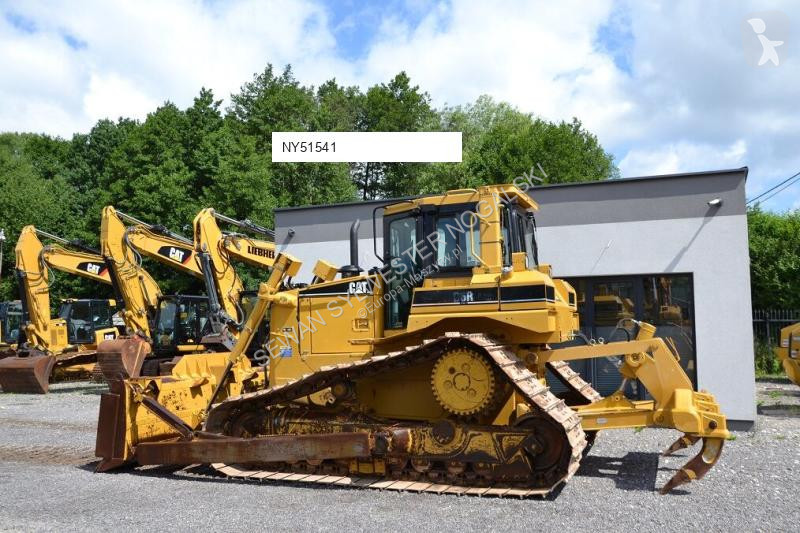 Buldozér Caterpillar D6R