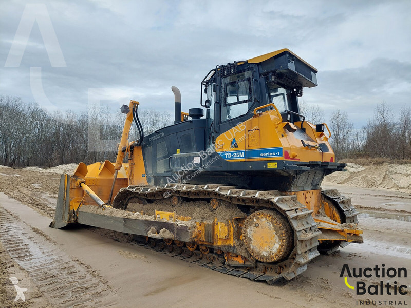 Bulldozer Dressta series-1