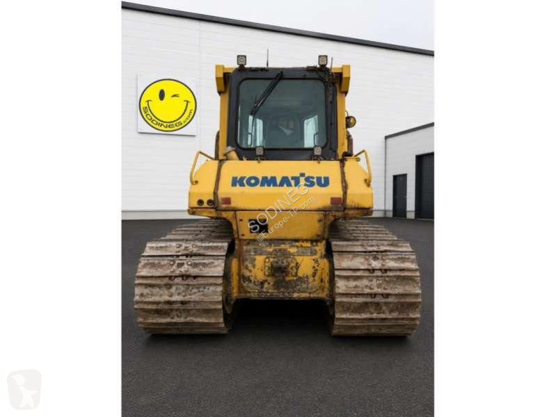 بلدوزر Komatsu