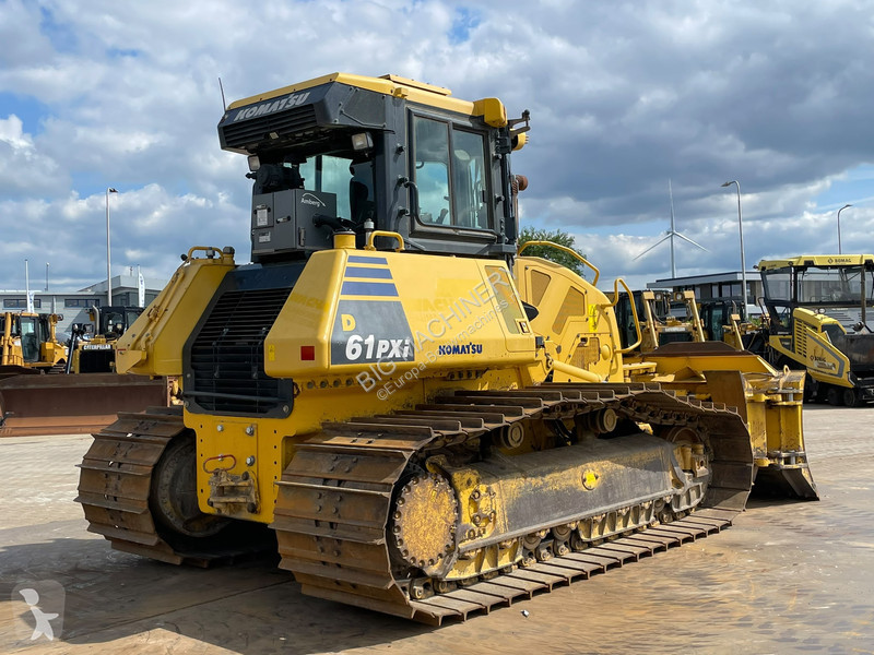 بلدوزر Komatsu i-24