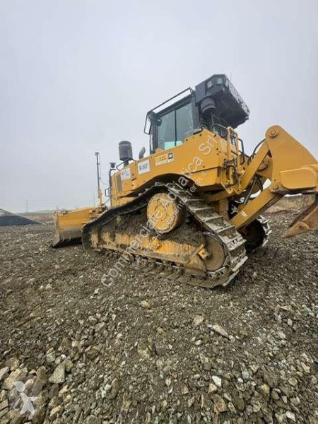 بلدوزر Caterpillar D6
