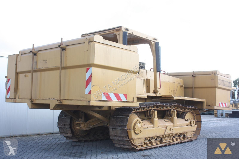 Bulldozer Caterpillar D6E Fuel tanker