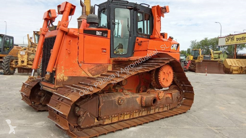 Bulldozer Caterpillar D6T