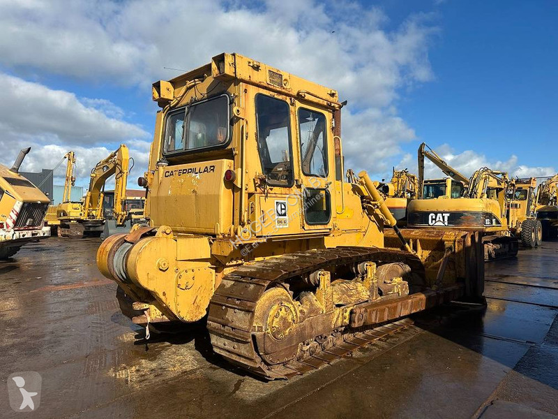 Bulldozer Caterpillar D6D with winch