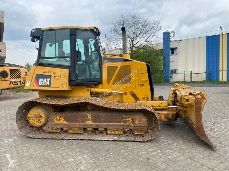 Bulldozer Caterpillar D6  NVT