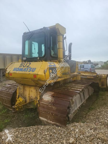 بلدوزر Komatsu
