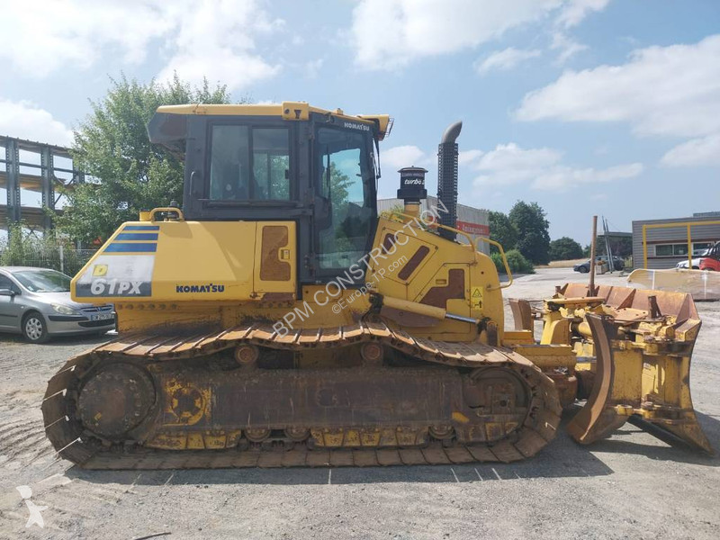 بلدوزر Komatsu